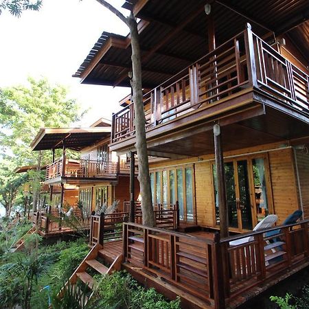 Longbay Lipe Hotel Bagian luar foto