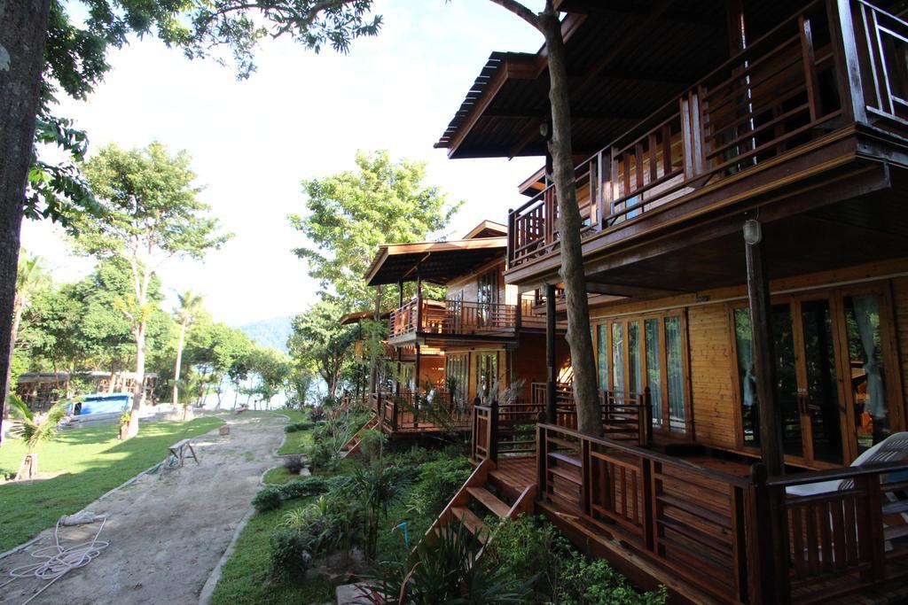 Longbay Lipe Hotel Bagian luar foto