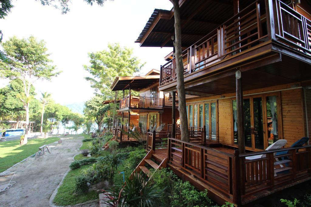 Longbay Lipe Hotel Bagian luar foto